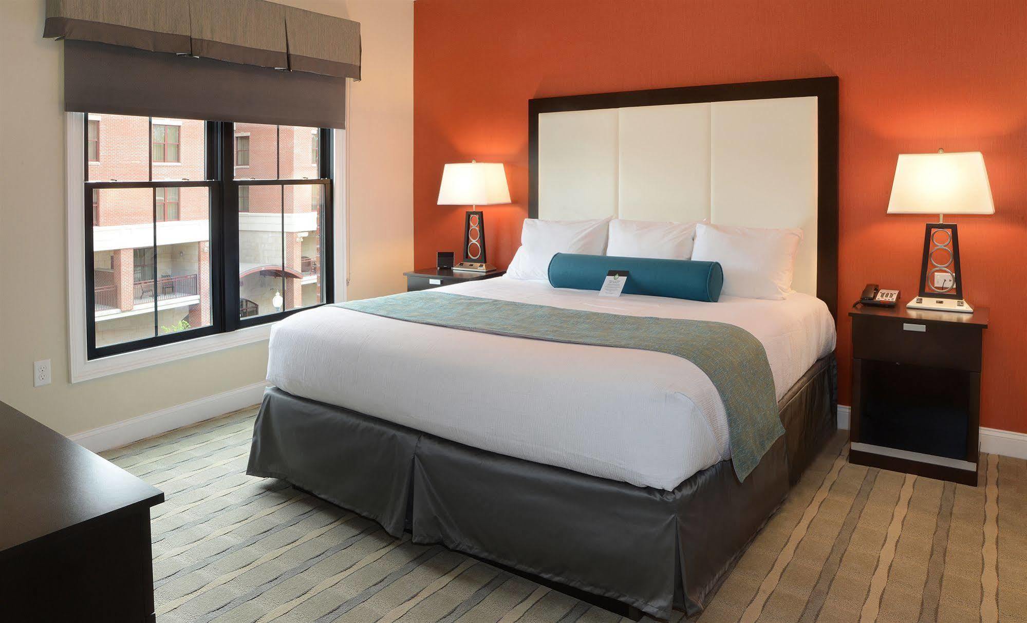 Pavilion Grand Executive Apartments Saratoga Springs Dış mekan fotoğraf